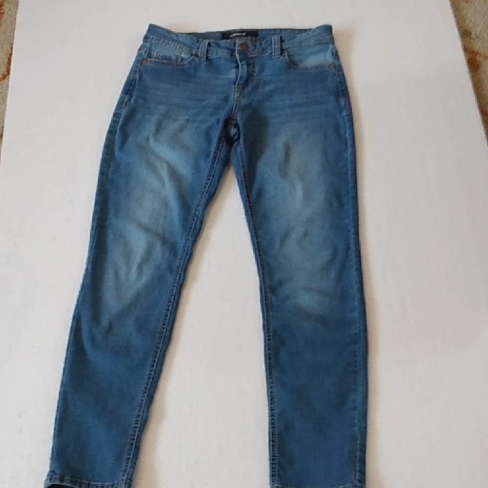 JORDACHE CLASSIC SKINNY BLUE JEANS